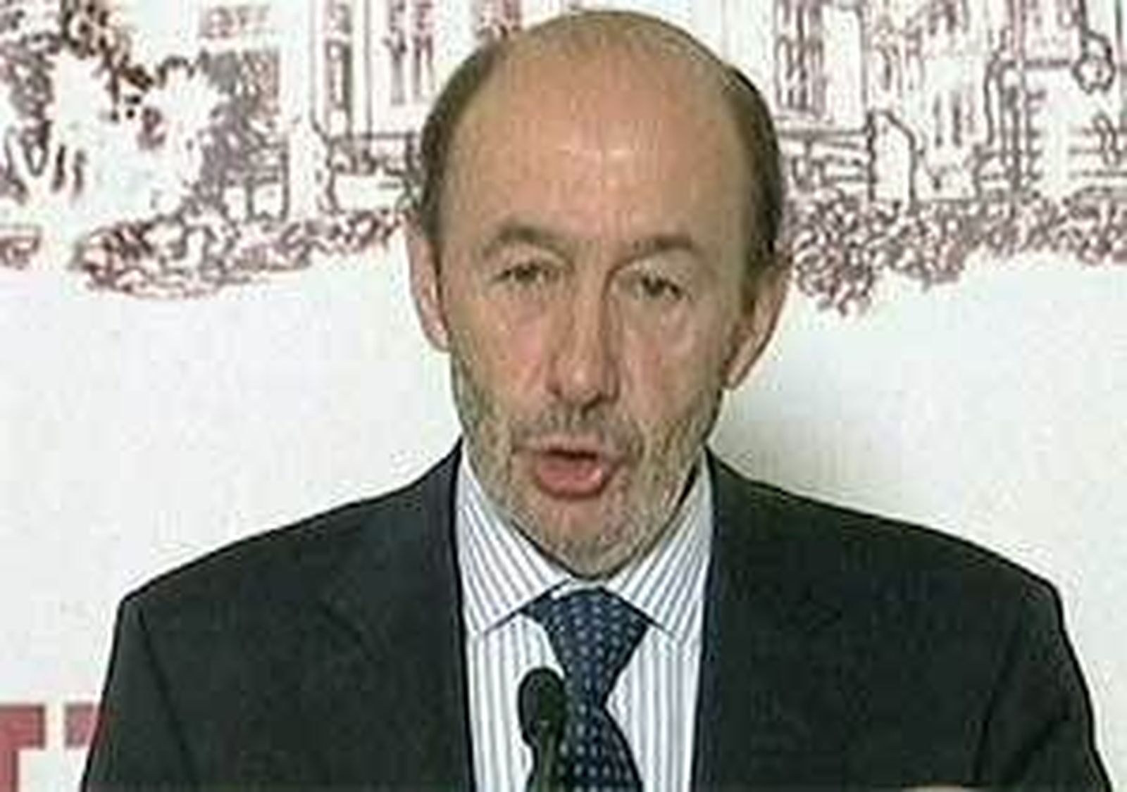 Rubalcaba dice que no tiene fecha para abandonar el Gobierno