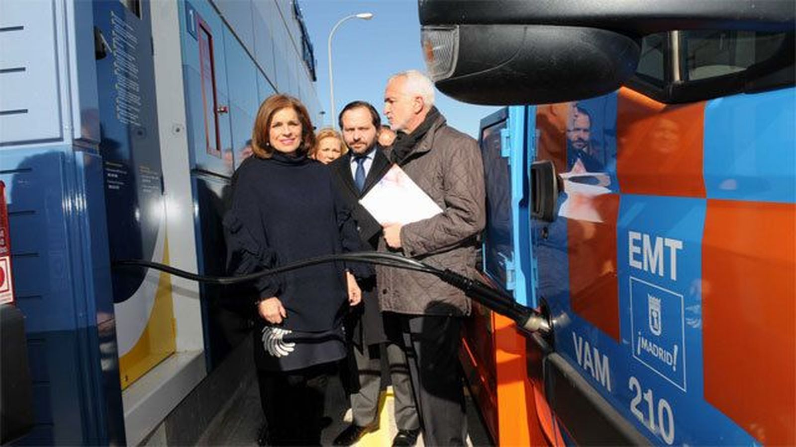 Botella inaugura una nueva estación de abastecimiento de gas en Vicálvaro