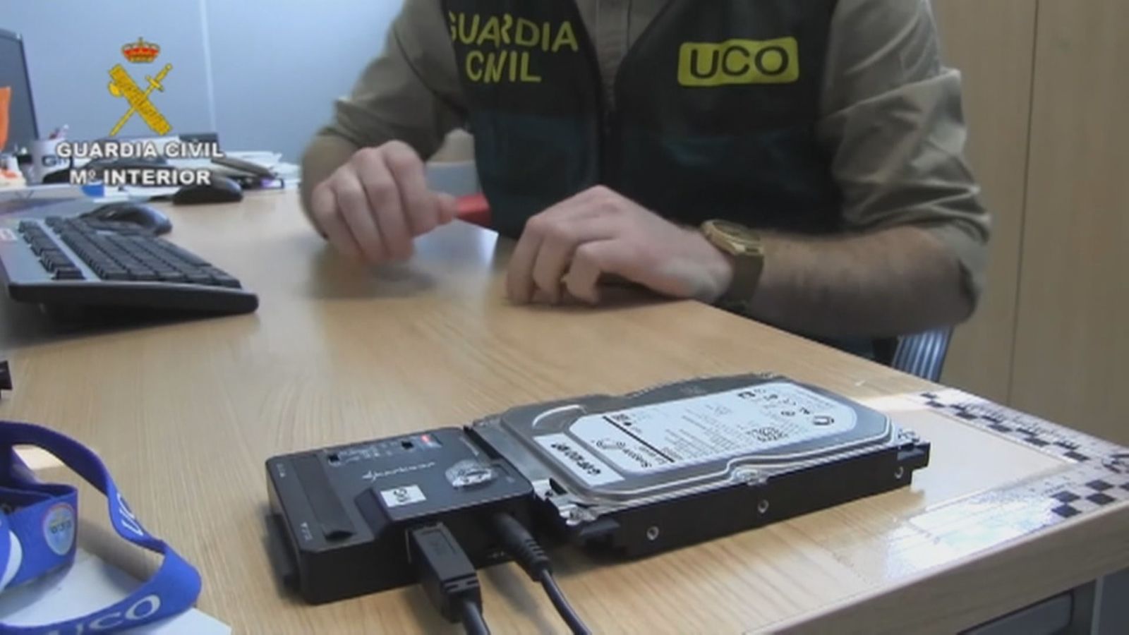 La Fiscalía Europea enviaba anoche a la UCO de la Guardia Civil a registrar las oficinas de la compañía Red.Es