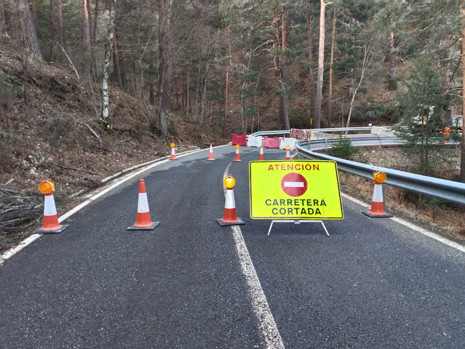 Corte de la M-604 entre Rascafría y Cotos