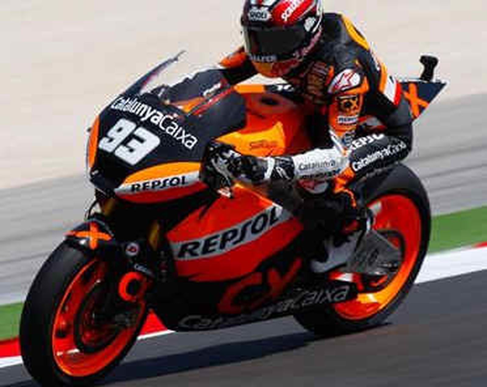 Márquez vence en Misano y recorta cinco puntos más a Bradl en el campeonato
