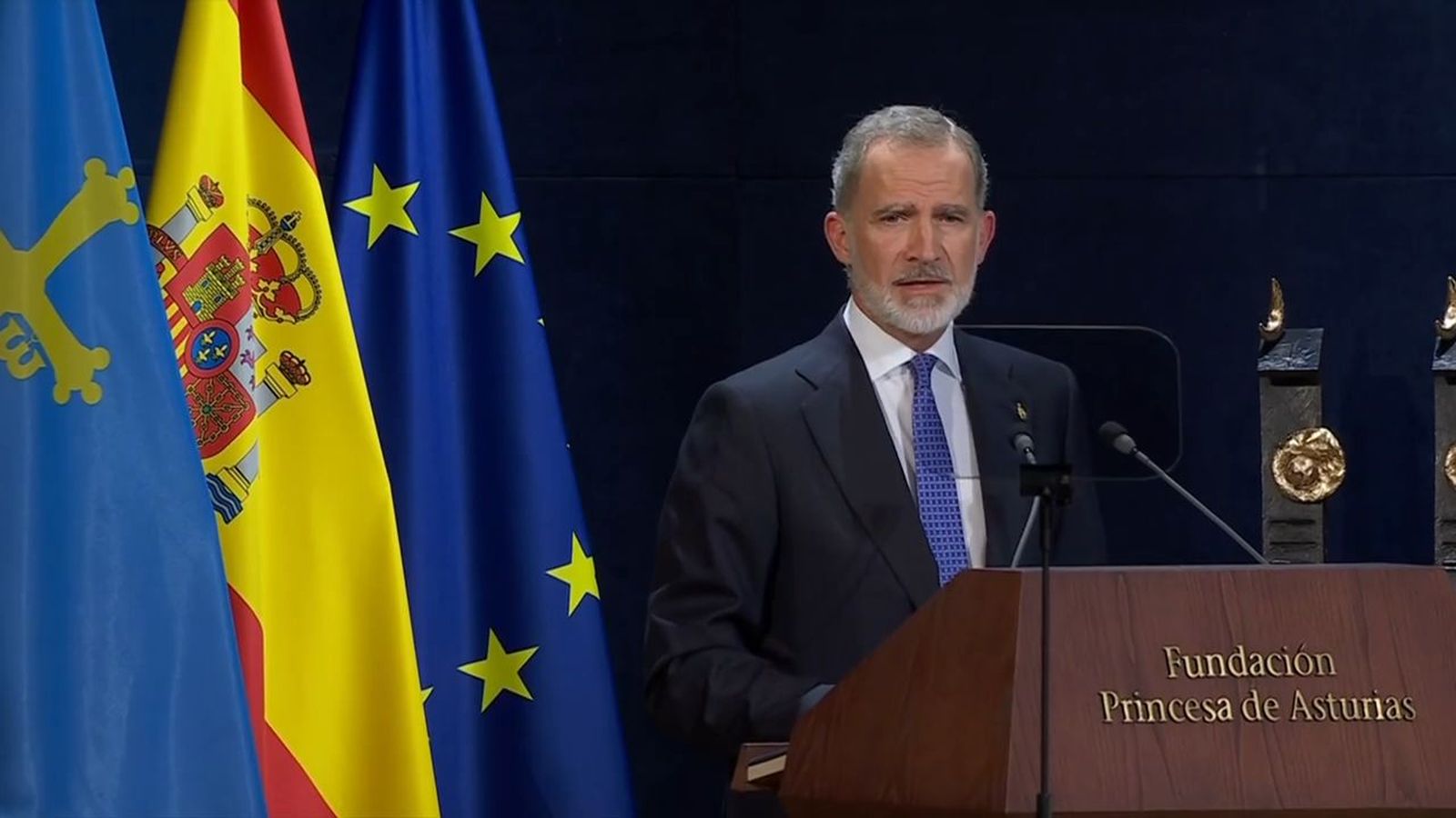 El Rey alerta del riesgo de la deshumanización y reivindica  la necesidad de defender la dignidad de la persona