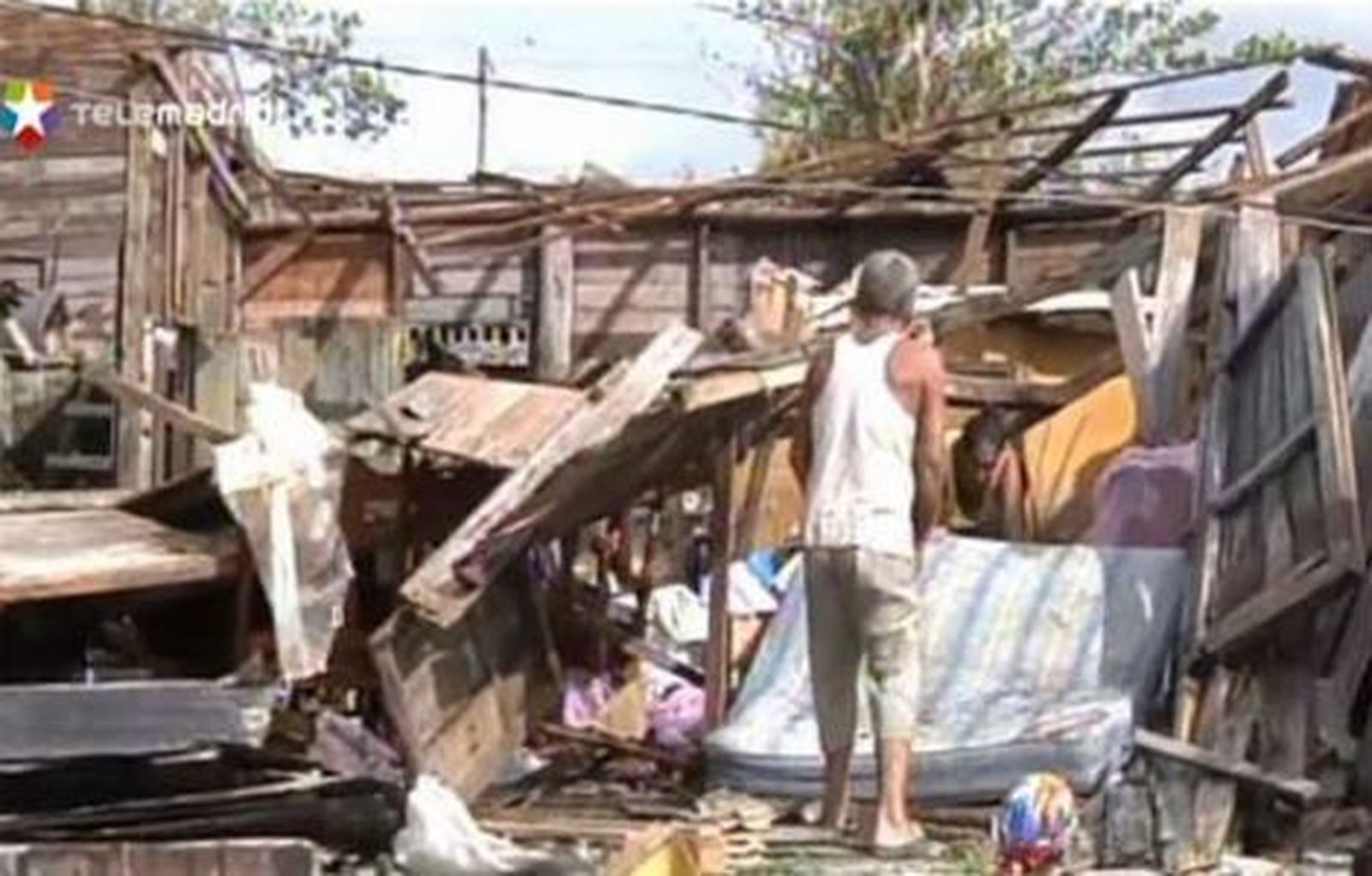 Unos 21 muertos, fuertes lluvias y graves daños deja "Sandy" en el Caribe