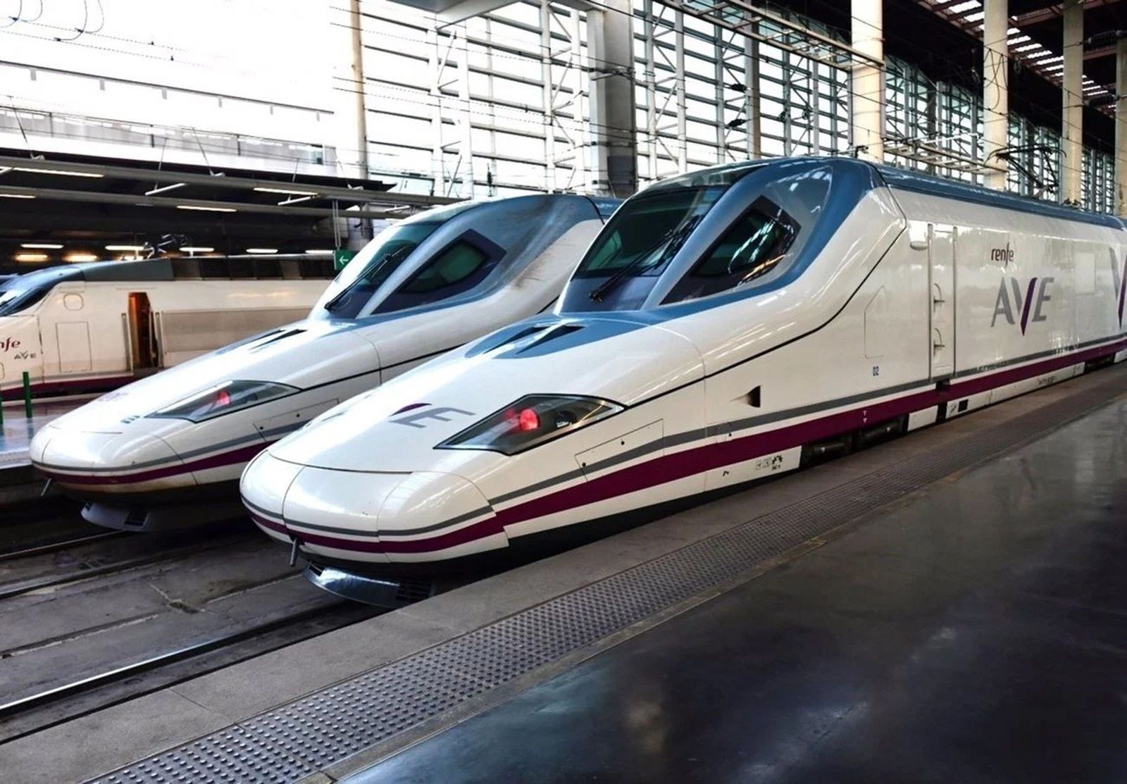 El tren registra su mayor caída histórica tras perder a 33 millones de viajeros