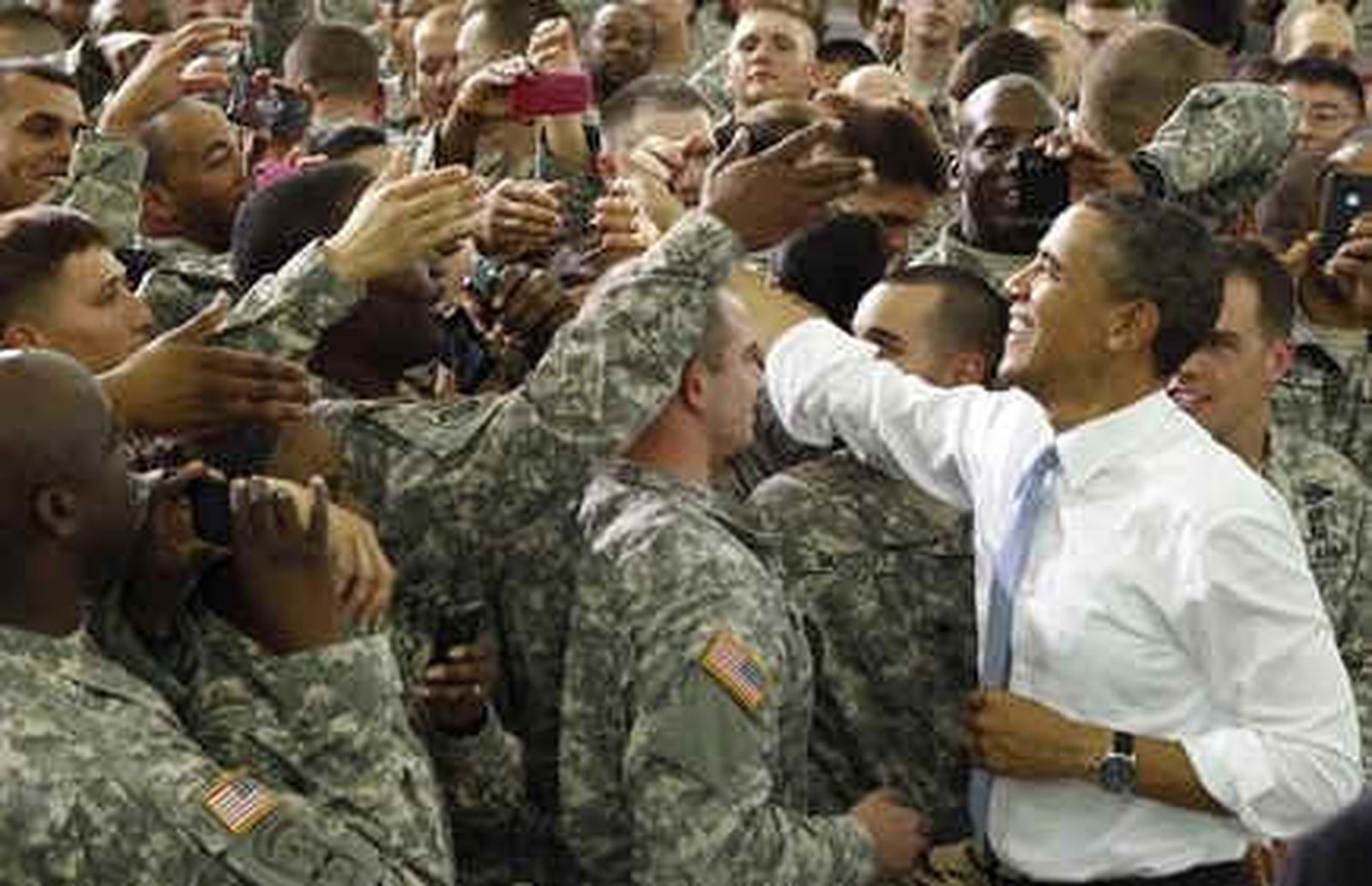 Obama condecora a los agentes que mataron a Bin Laden
