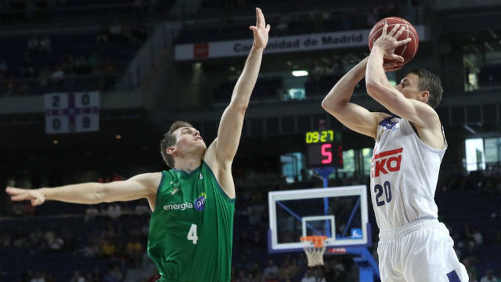 Carroll ante el Betis