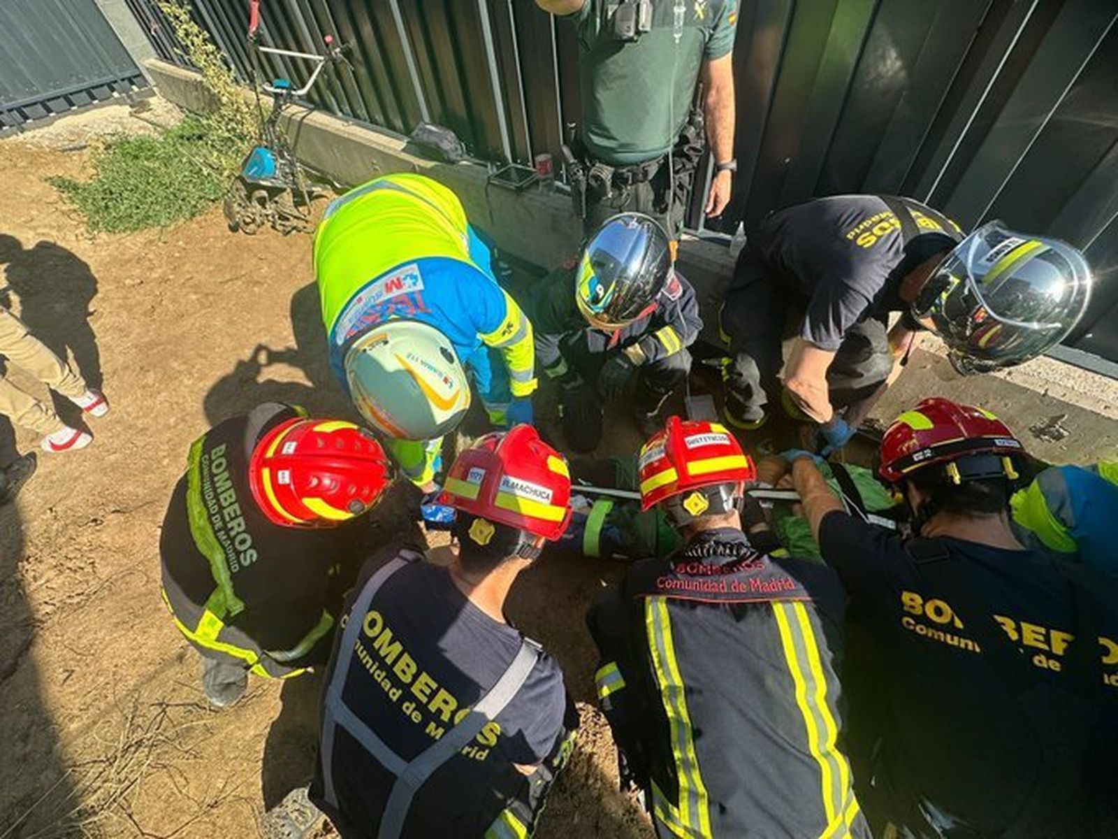 Un trabajador, grave al atraparse una pierna en una obra en Boadilla del Monte