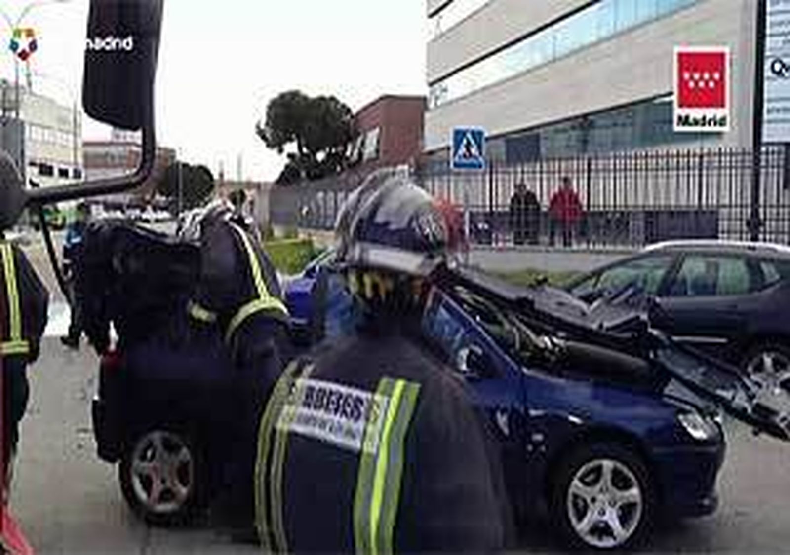 Dos  heridos  tras un "violento" choque entre dos turismos en Alcorcón