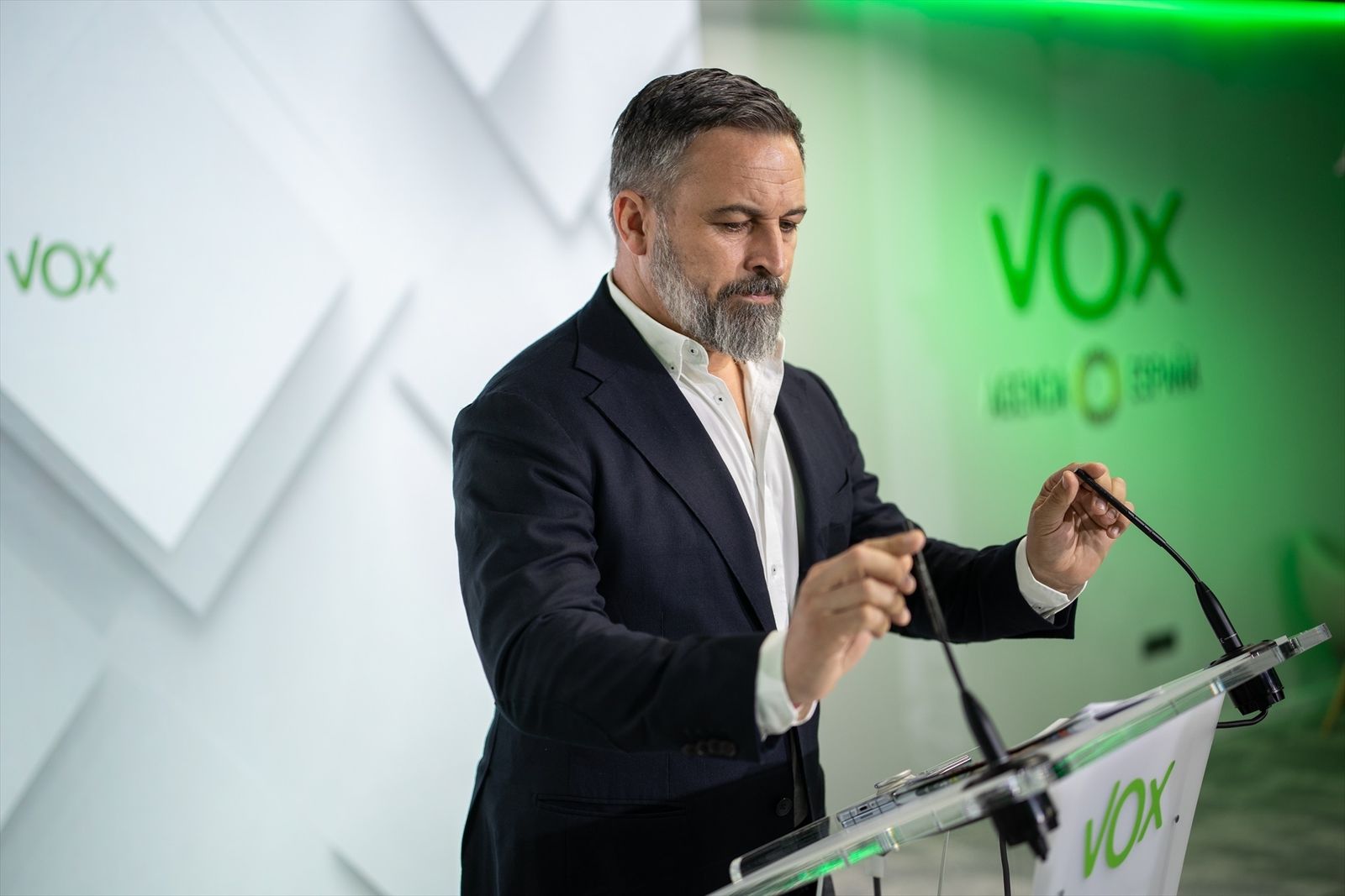 Abascal vincula al Open Arms con la violación de una menor en Madrid e insiste: "Hay que hundirlos"