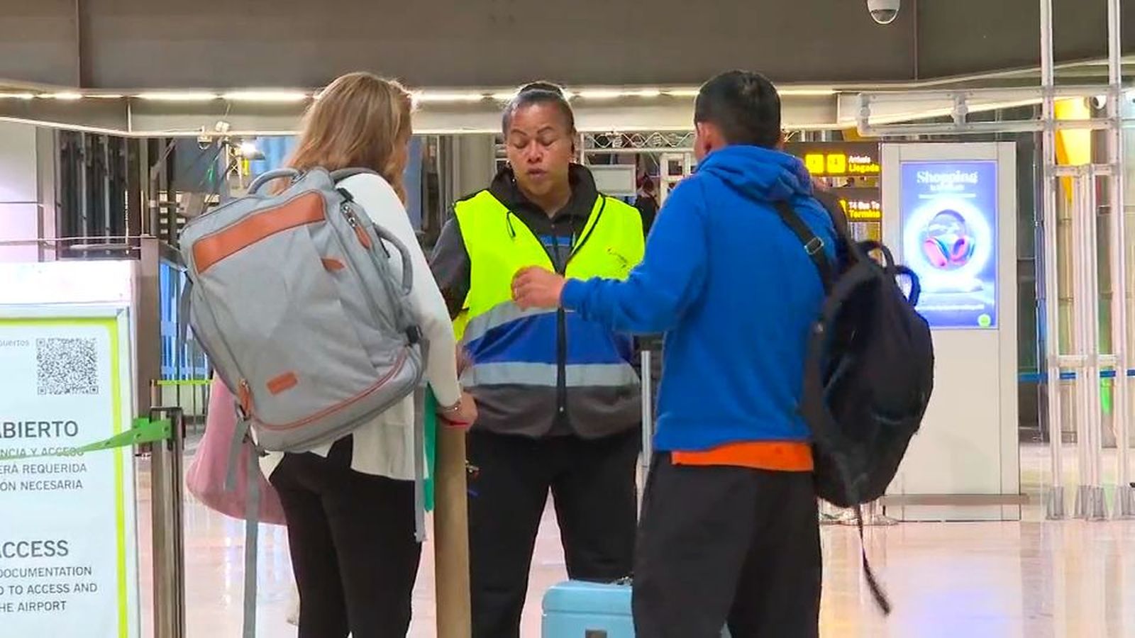 Los controles reducen a un centenar las personas que pernoctan en Barajas