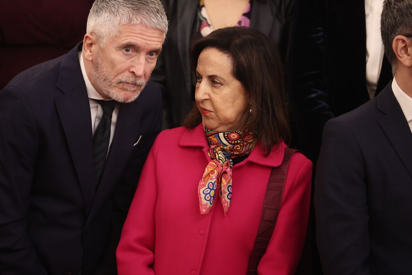 El ministro de Interior, Fernando Grande Marlaska, y la ministra de Defensa, Margarita Robles, durante el acto institucional por el Día de la Constitución