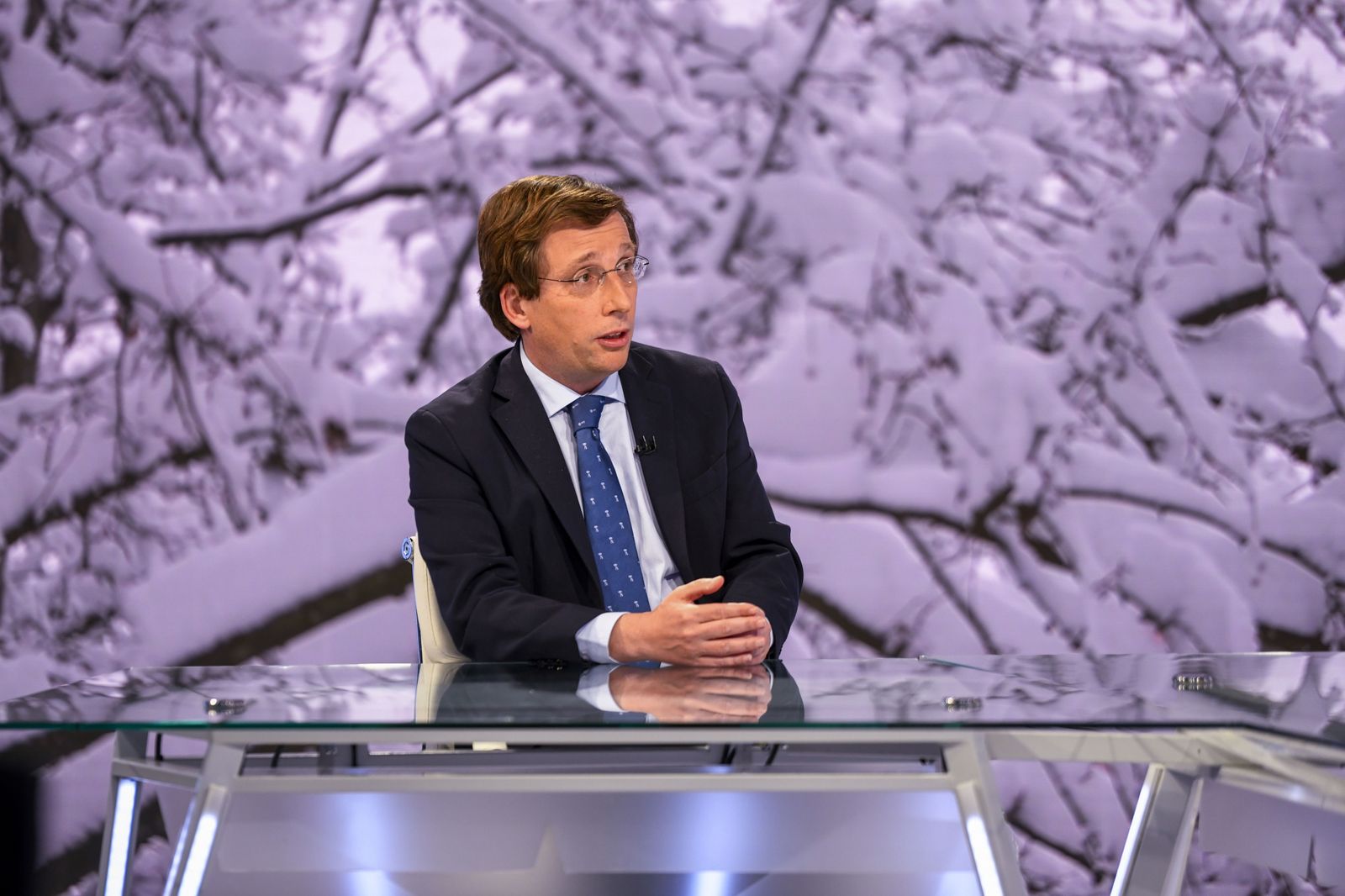 El alcalde José Luis Martínez Almeida responde sobre la gestión de 'Filomena' en Telemadrid