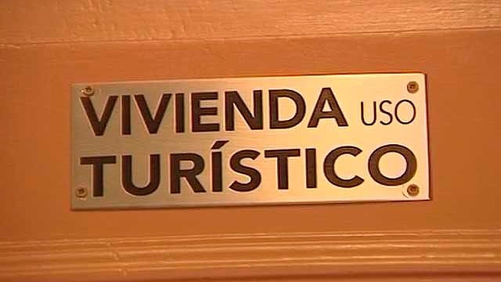 Vecinos del centro de Madrid quieren frenar los apartamentos turisticos