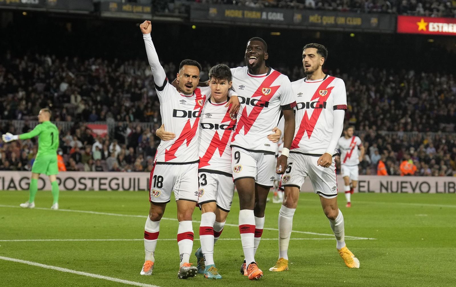 El Rayo gana por segunda vez en su historia en el Camp Nou