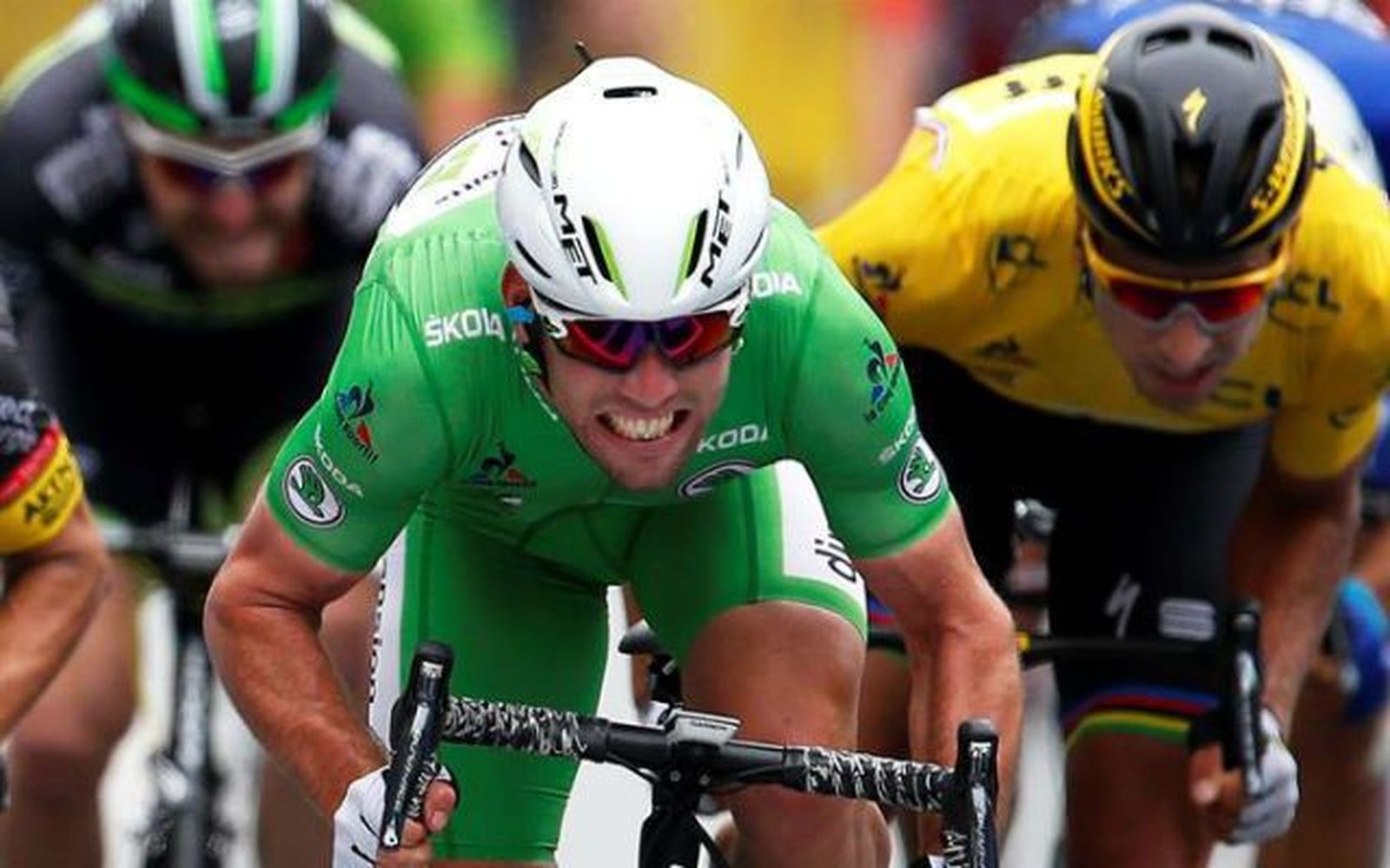 Tour: Cavendish vence tras un gran pulso con Greipel
