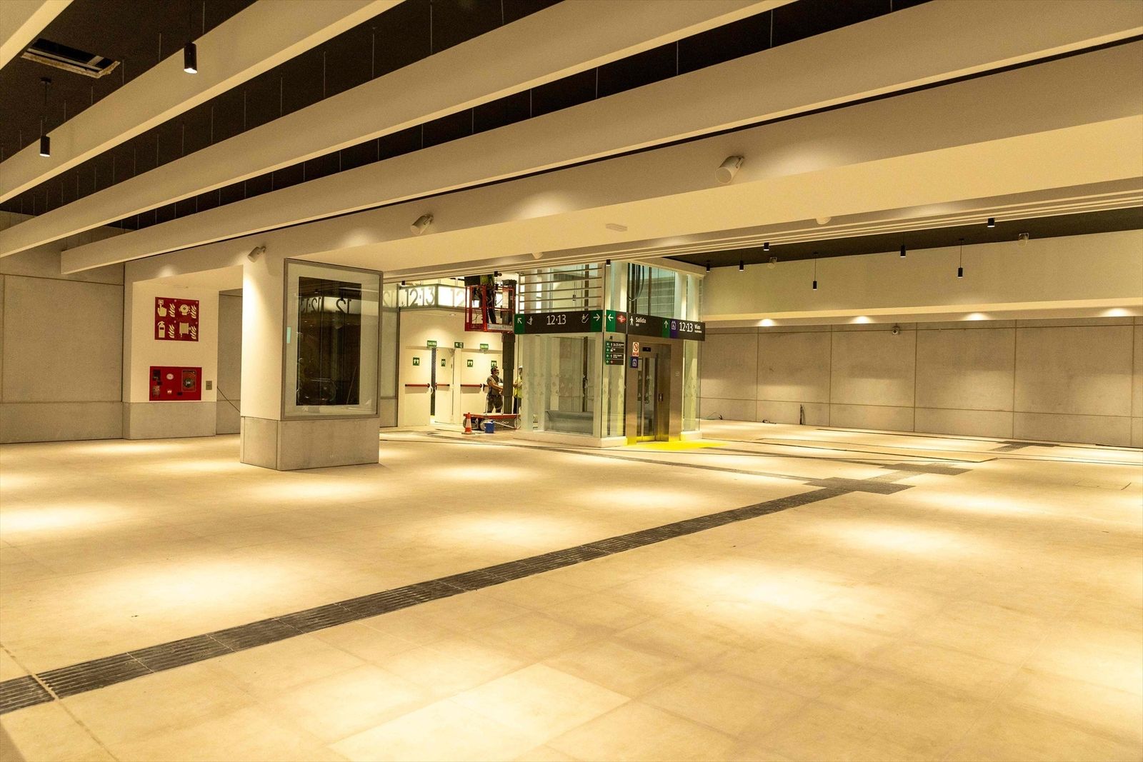 Nuevo vestíbulo subterráneo de la estación de Chamartín