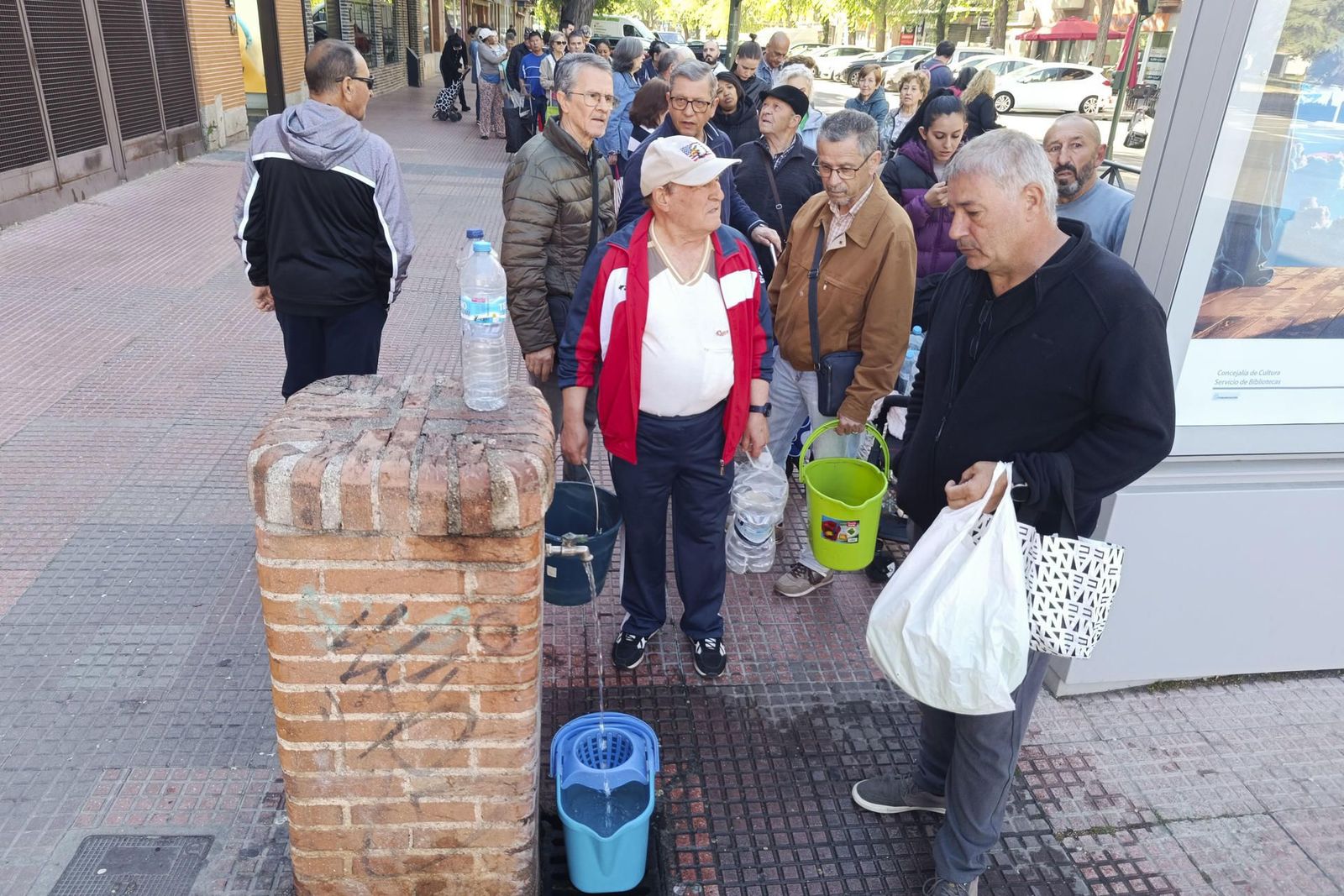 Alcalá de Henares sigue con cortes de agua tras una avería ya reparada: segundo día de incidencias en el suministro