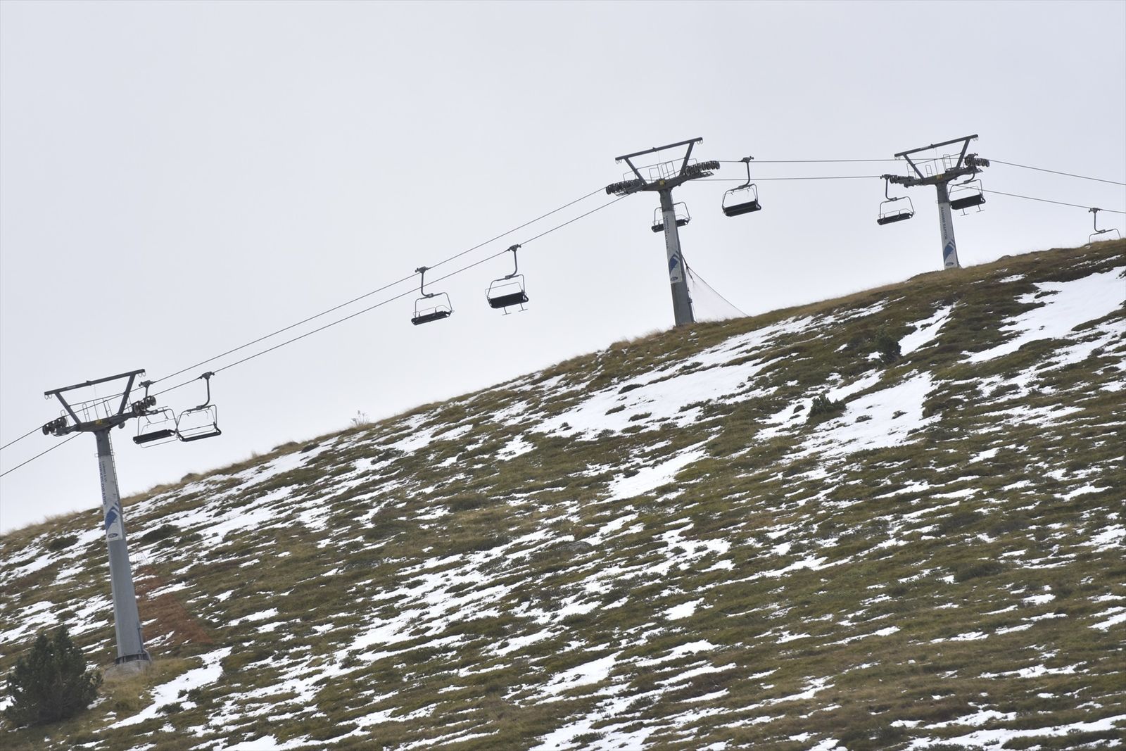 Nieve en la estación de esquí de Astún