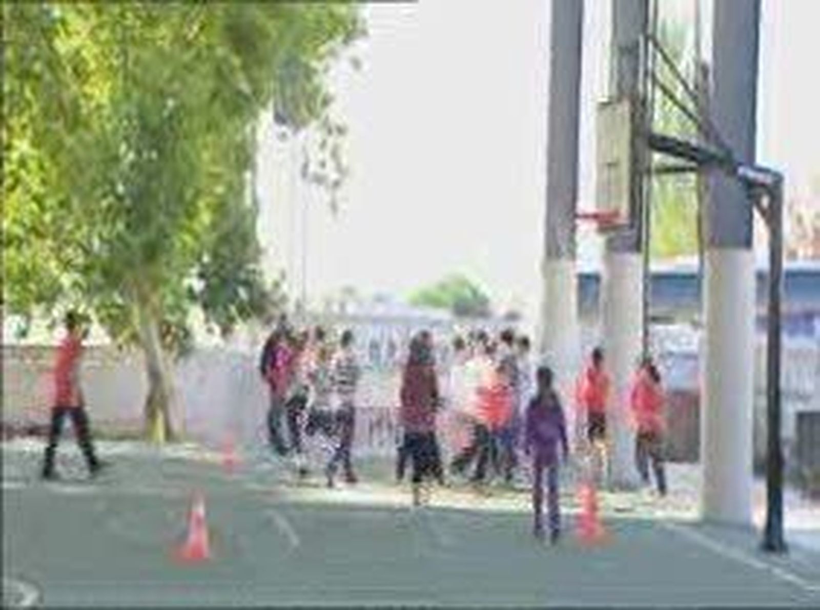 Aguirre inaugura un nuevo colegio en Las Rozas