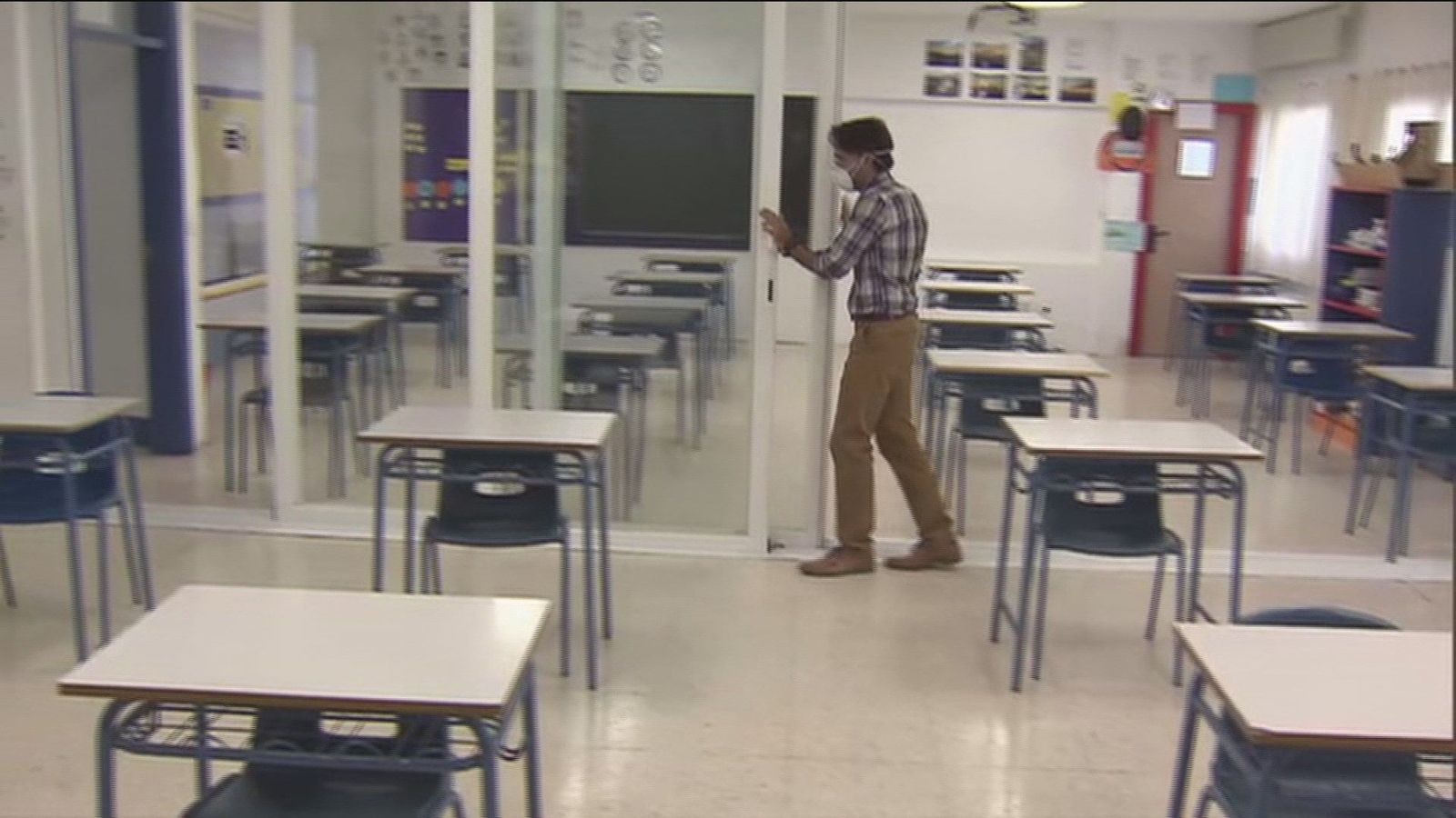Madrid rechaza por inviable e insuficiente el plan de Celáa para la vuelta a las aulas en septiembre