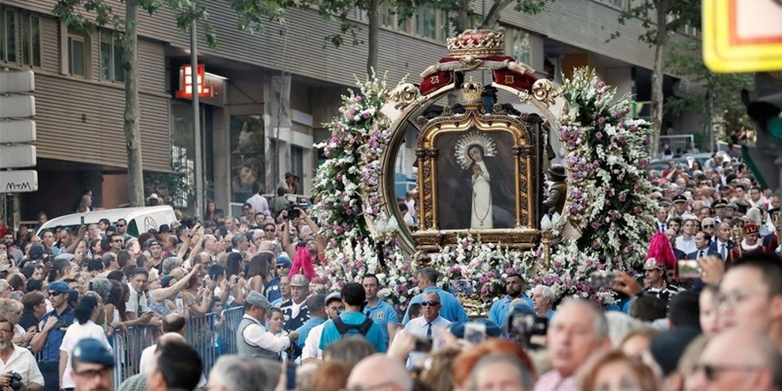 Procesión de la Virgen de la Paloma