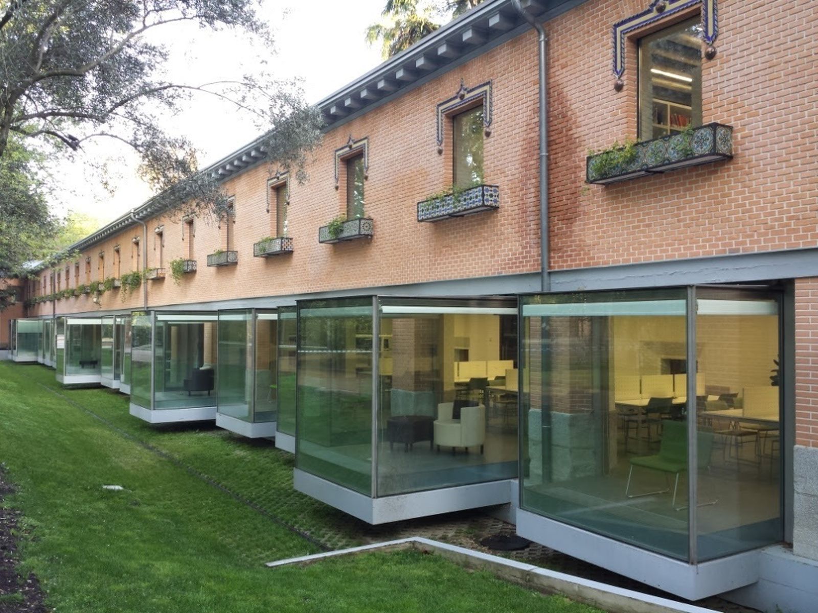 Biblioteca municipal Eugenio Trías de Madrid