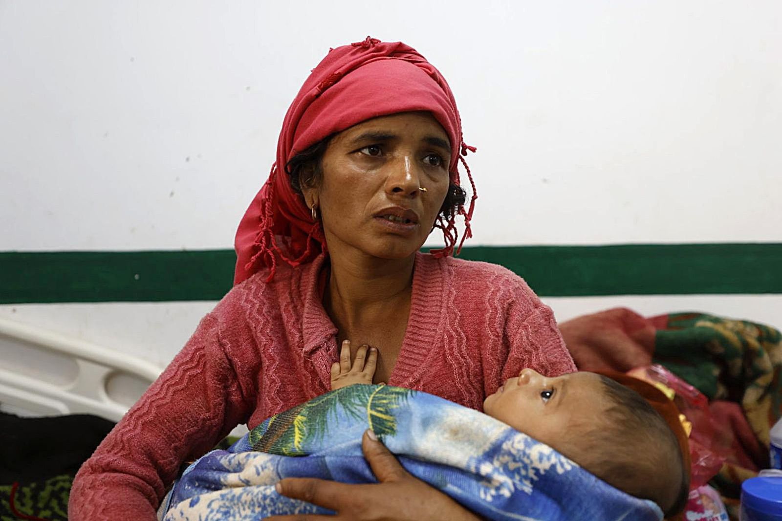 Al menos 136 muertos por un terremoto de magnitud 6,4 en Nepal