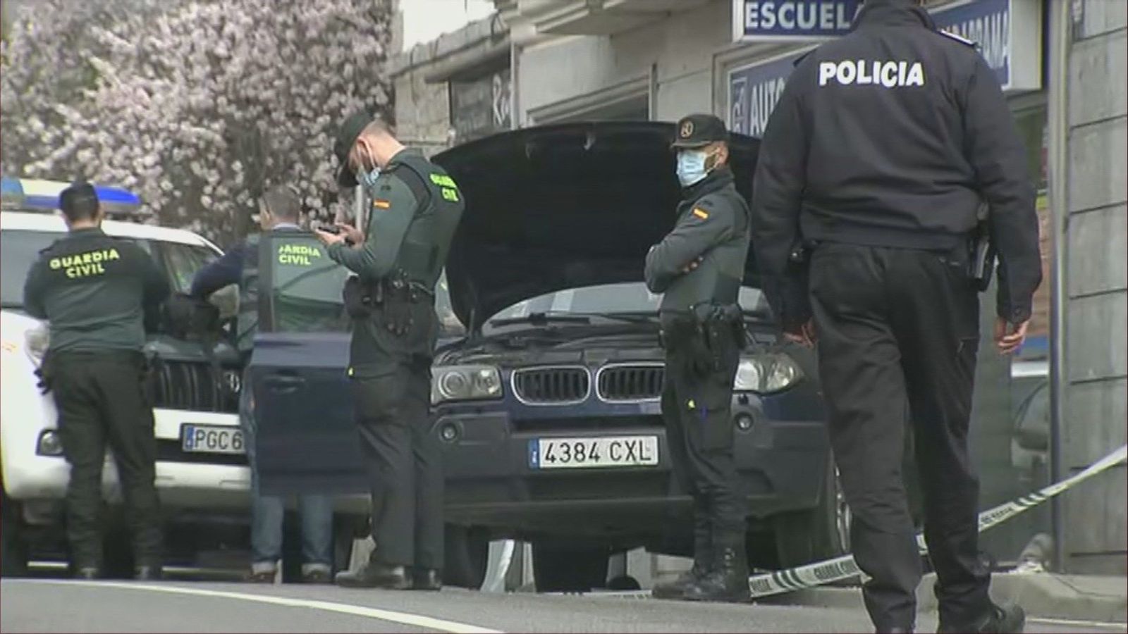 Robo, disparos y persecución en Colmenarejo con dos guardias civiles heridos y un detenido