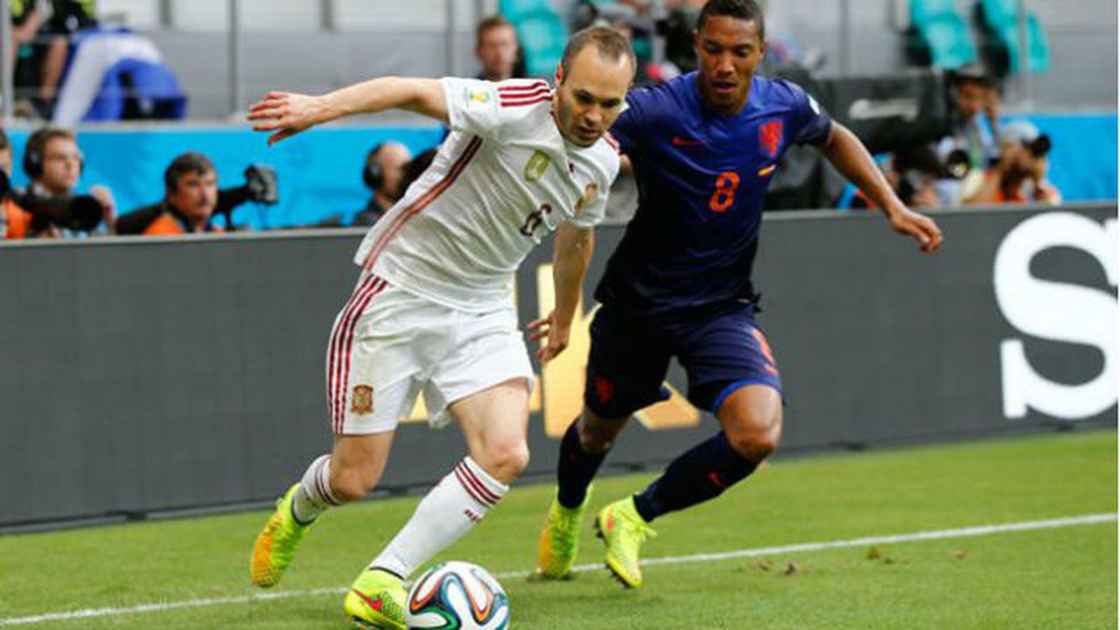 Iniesta ante Holanda