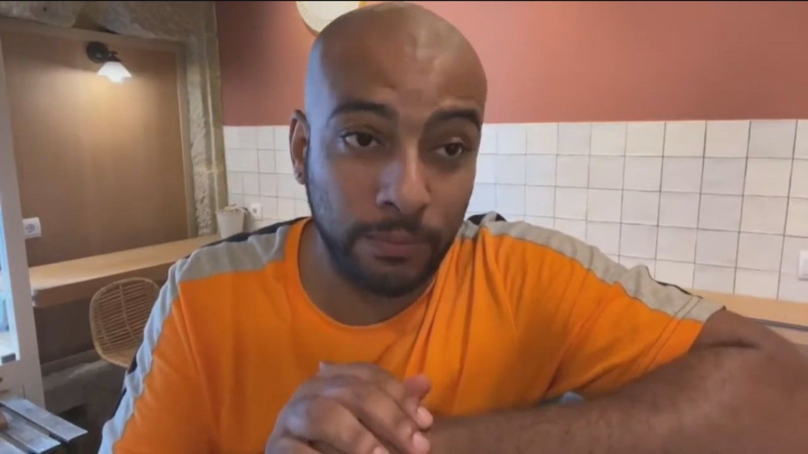 Youtube cancela el canal de Borja Escalona, el 'influencer' que exigió comida gratis en un restaurante de Vigo