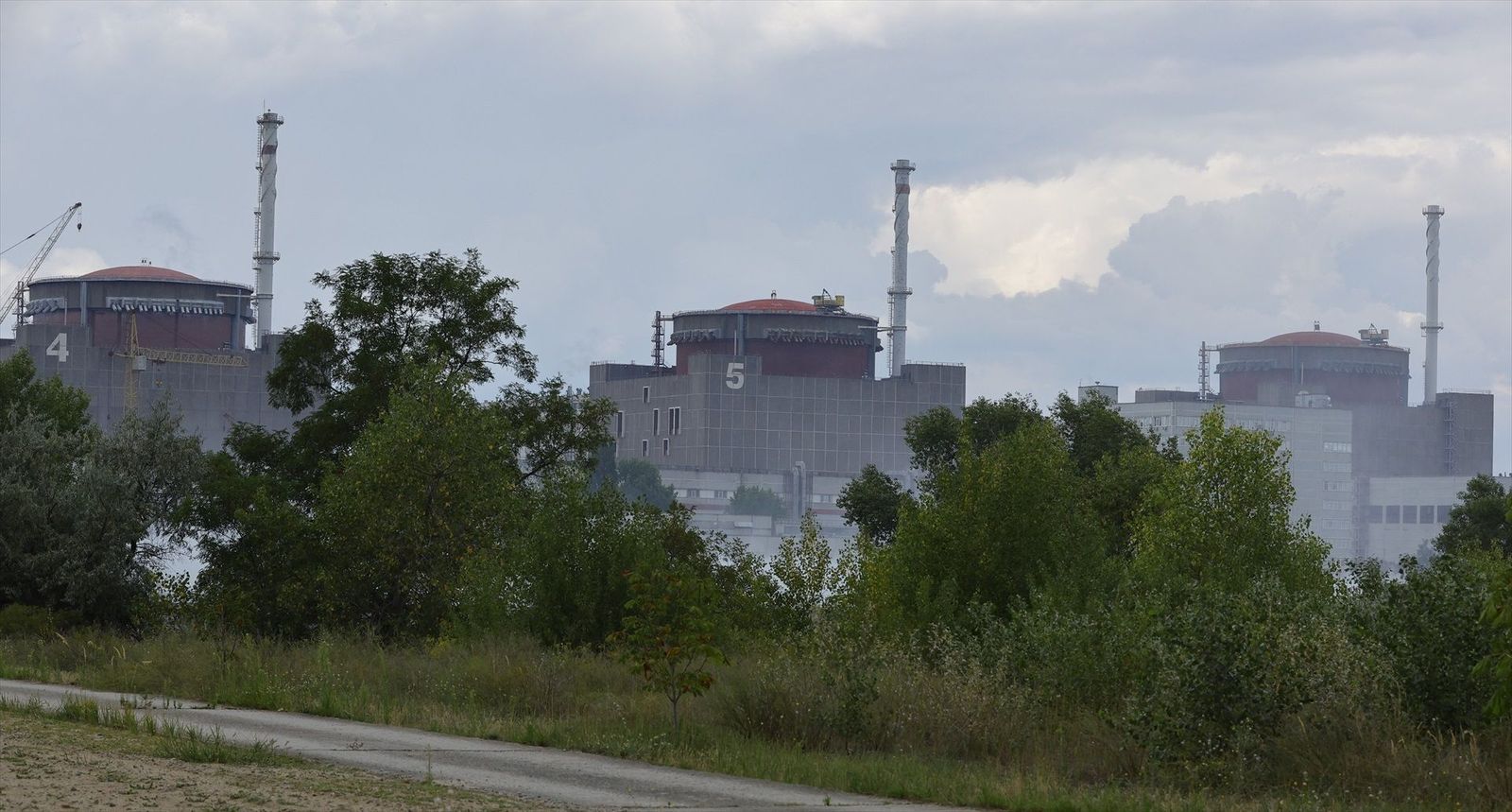 Situación "extremadamente peligrosa" en Zaporiyia, la mayor central nuclear de Europa