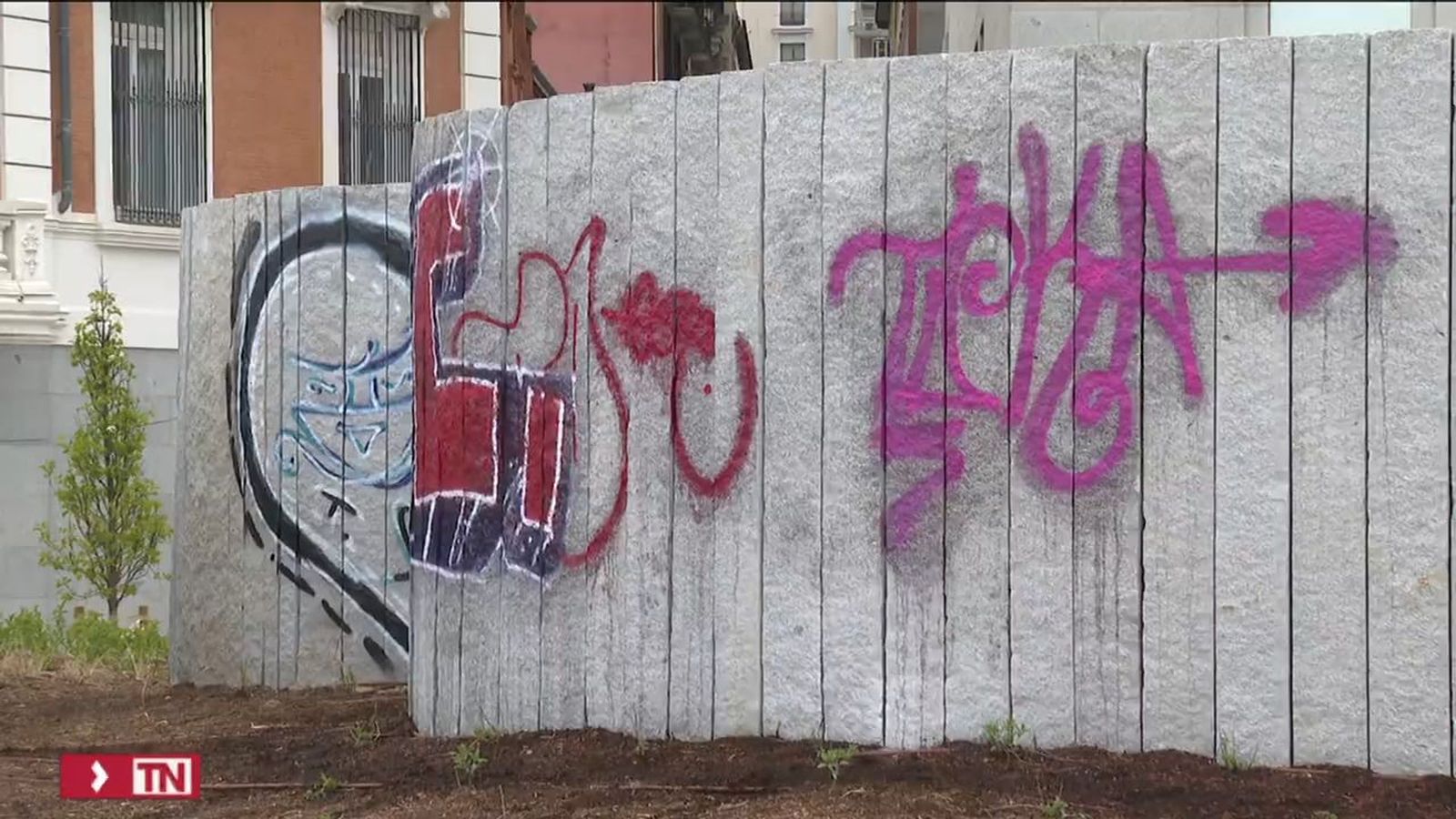 Policías antigrafitis en Madrid