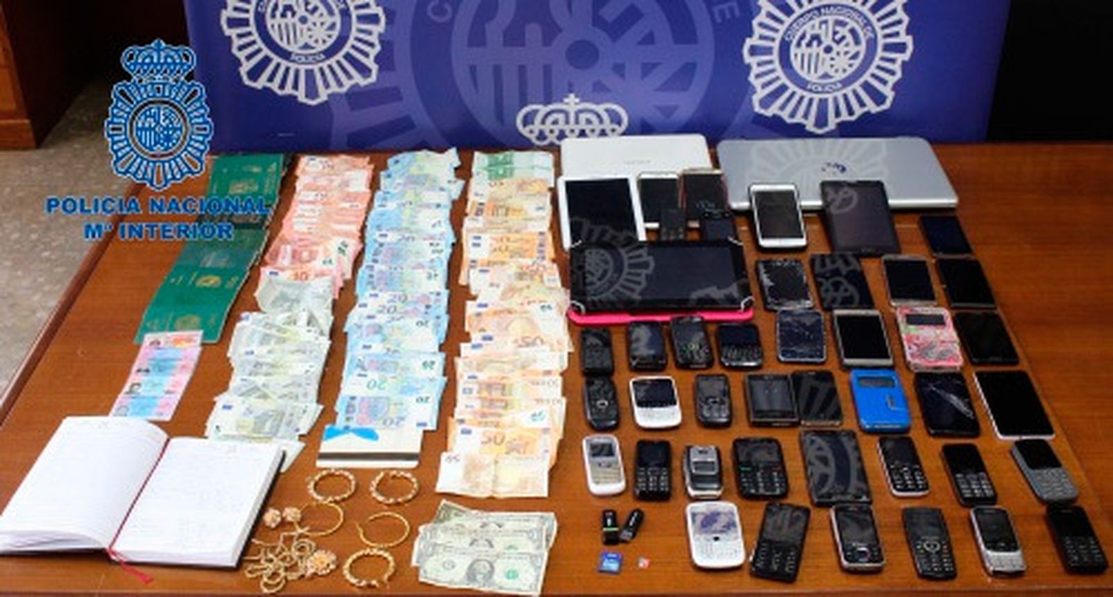 La Policia Nacional detiene a 13 personas y desmantela una organización criminal dedicada a la explotación sexual de mujeres en