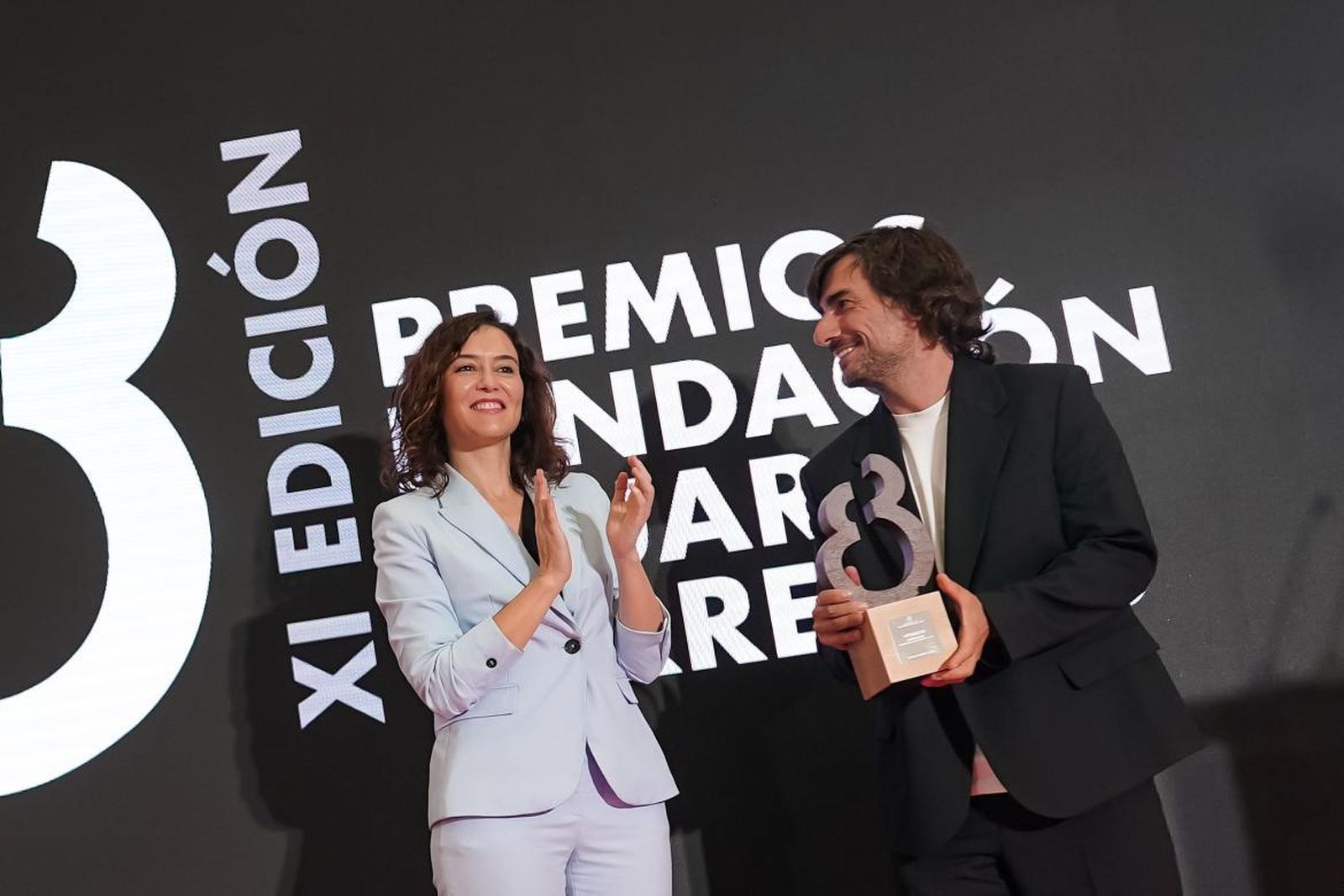Isabel Díaz Ayuso y el hijo de ángel Nieto