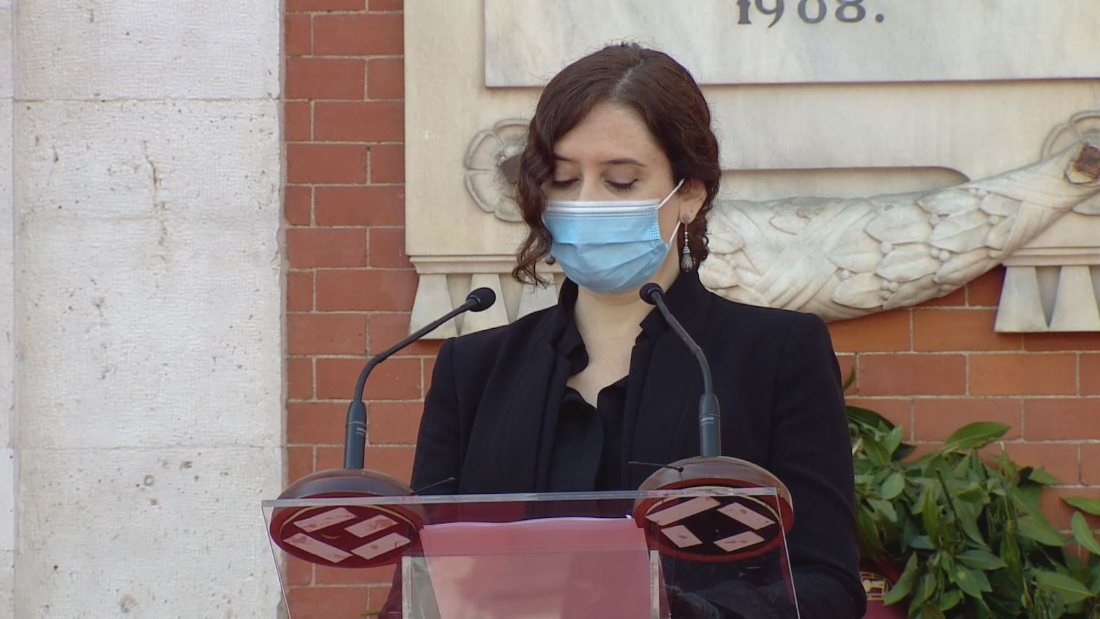La presidenta de la Comunidad, Isabel Díaz Ayuso, preside la celebración del 2 de Mayo