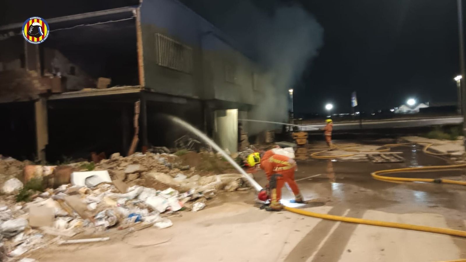 Incendio en una nave en la localidad valenciana de Torrent