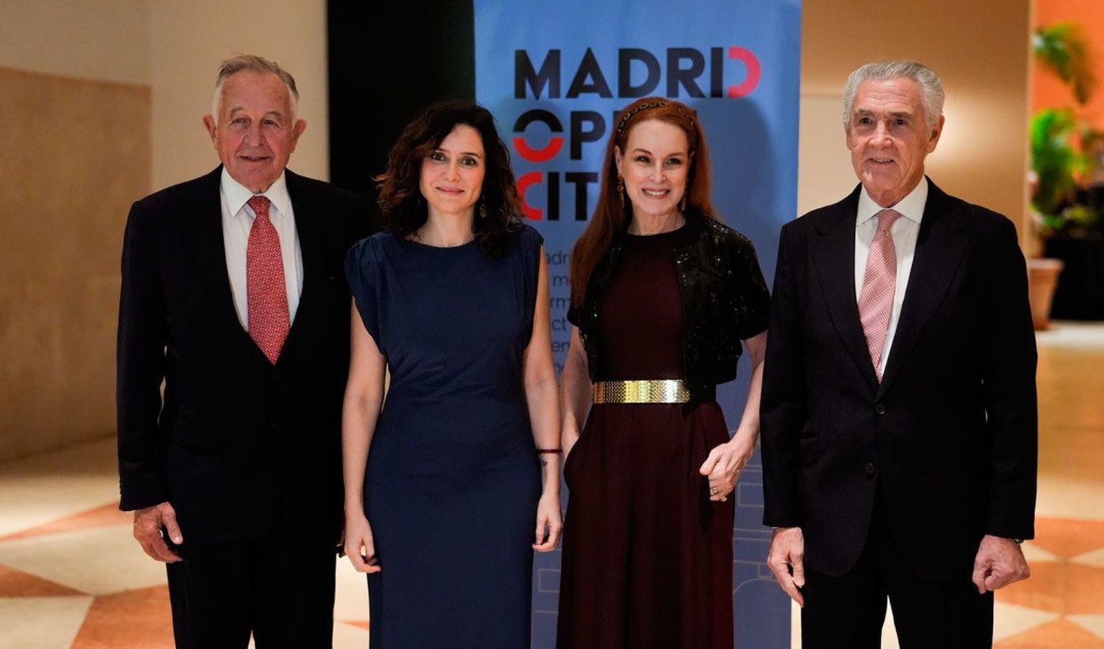 Ayuso reivindica Madrid como "pulmón económico al servicio de España"