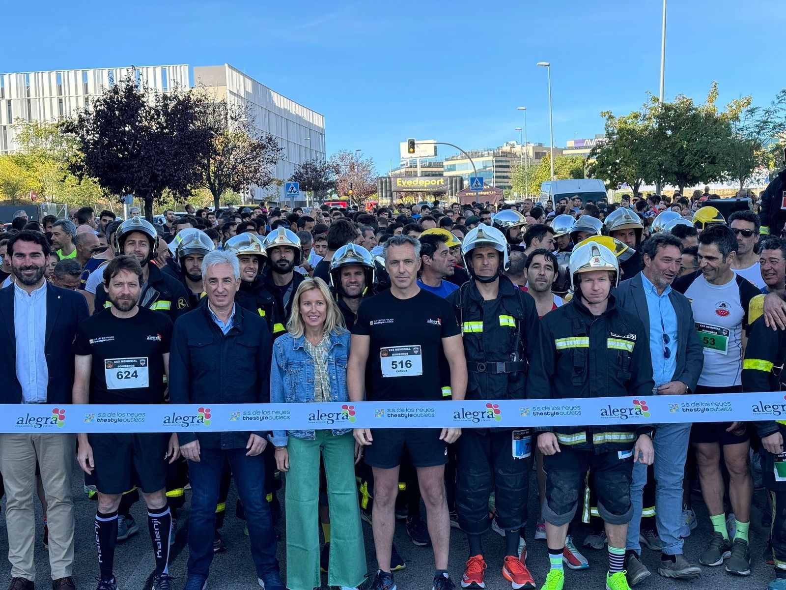 Bomberos de la Comunidad recuerdan con una carrera a compañeros caídos en acto de servicio