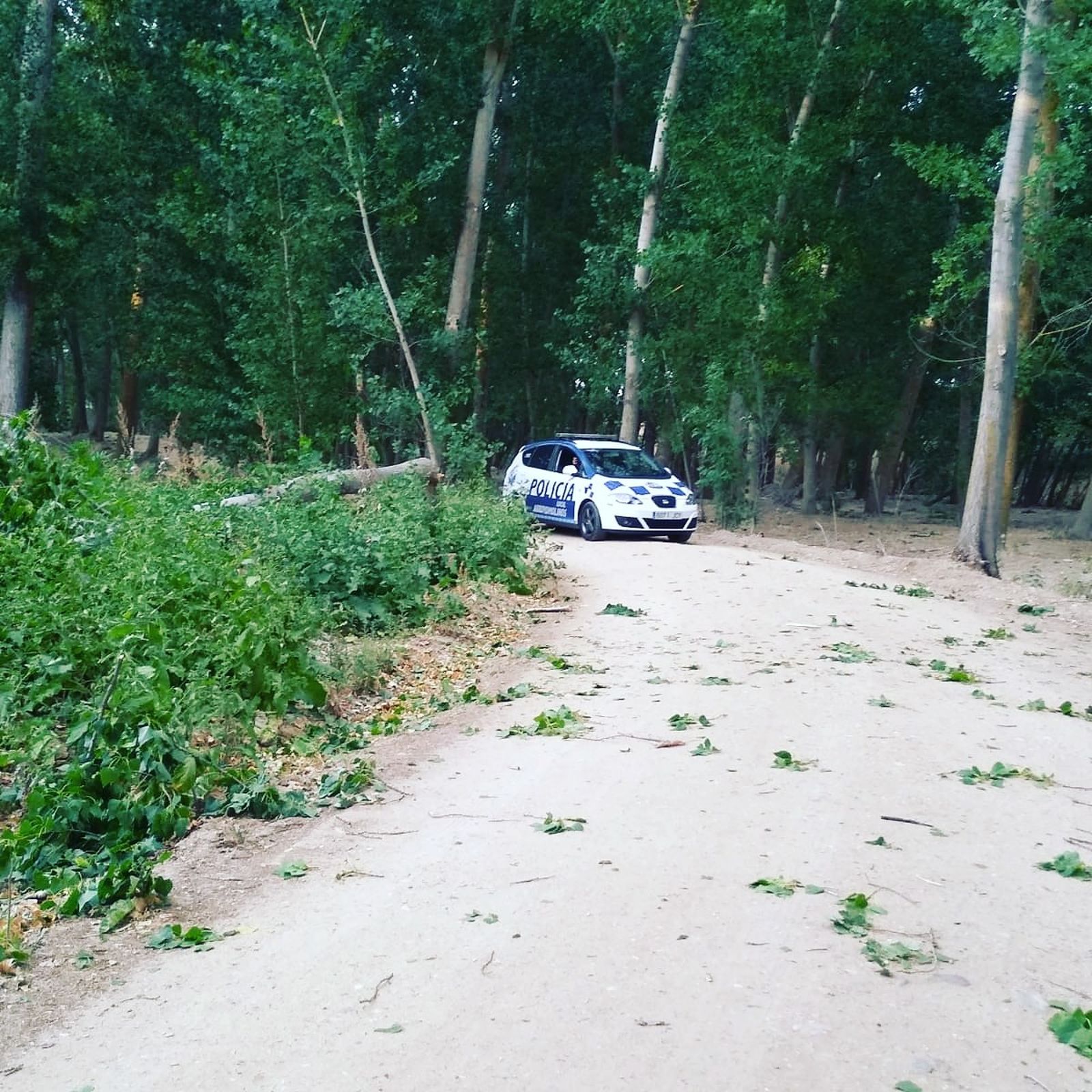 La Policía de Arroyomolinos salva  la  vida de  un bebé cuando se atragantaba