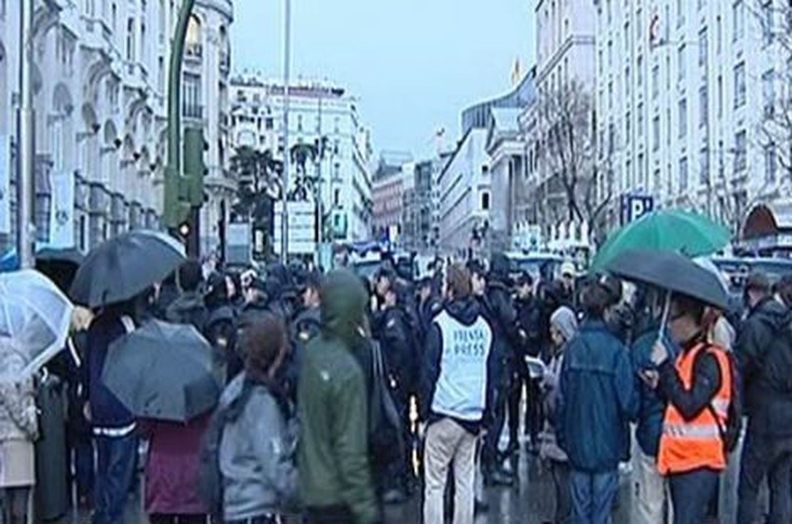 Escasa afluencia de manifestantes en la concentración de la ultraizquierda en Neptuno