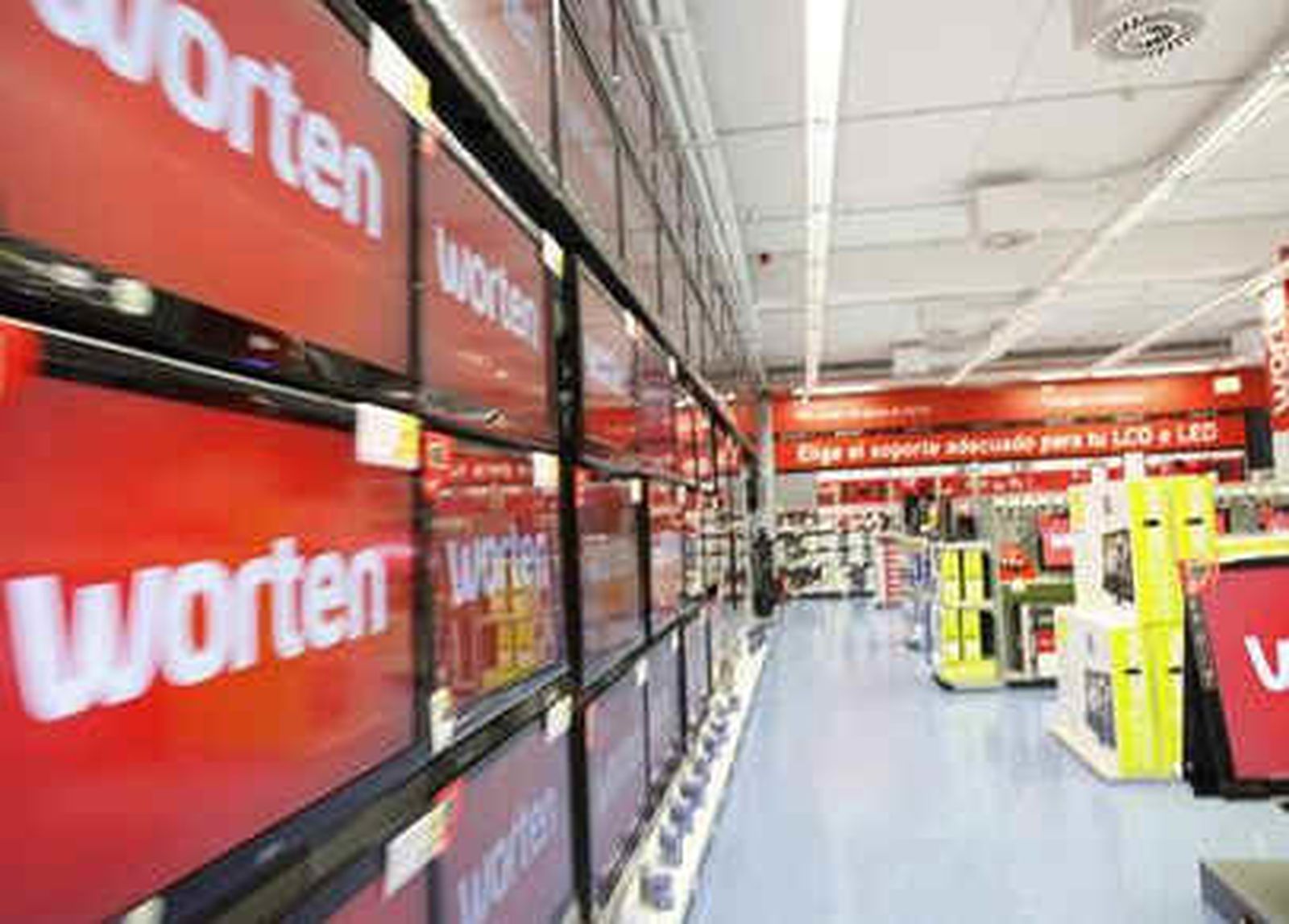 Worten abre cuatro de las tiendas adquiridas a PC City