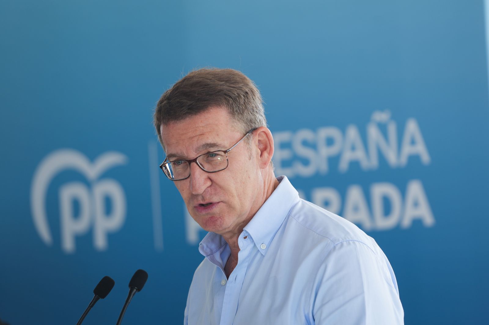 Lo primero que promete hacer Feijóo si gana las elecciones: bajar el IRPF