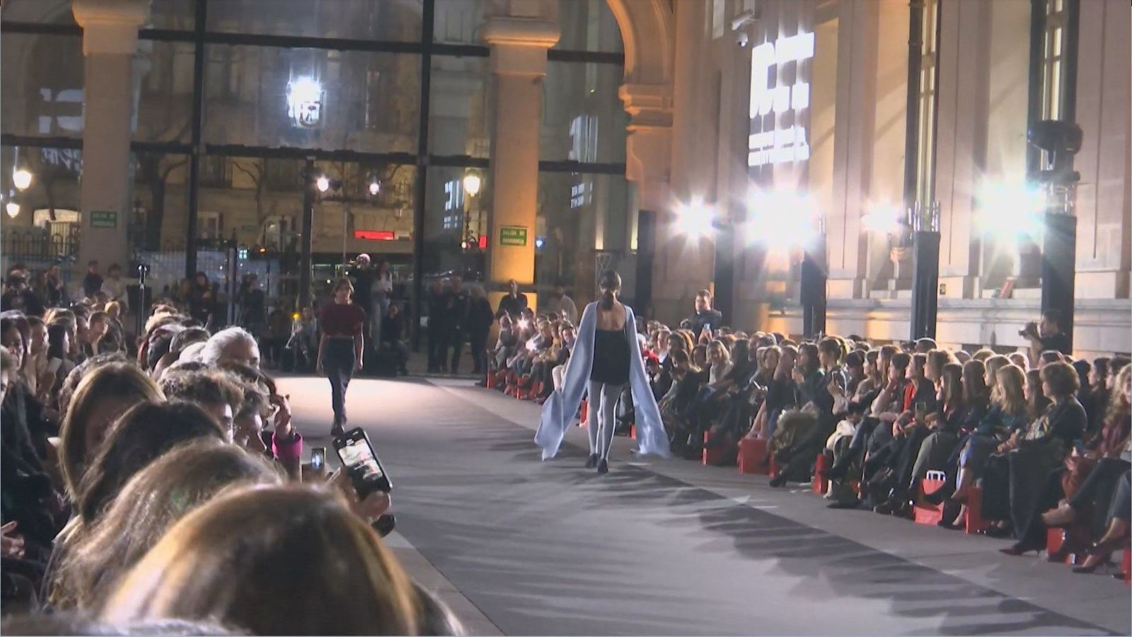 Alumnos de la Universidad de Diseño, Innovación y Tecnología presentan sus diseños de moda en Cibeles