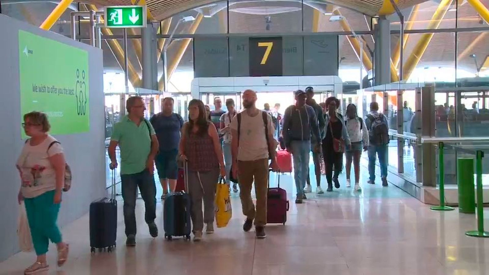 Aumenta en más de un millón el número de españoles que viven en el extranjero en la última década