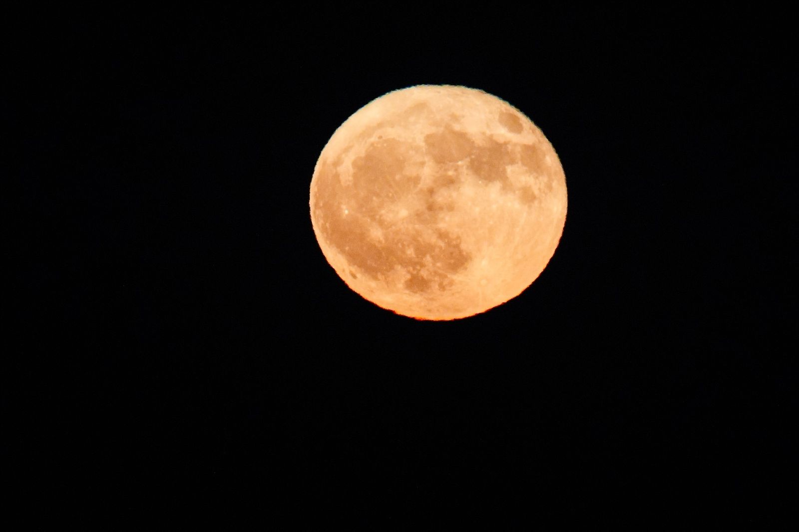 La “Superluna del Ciervo"