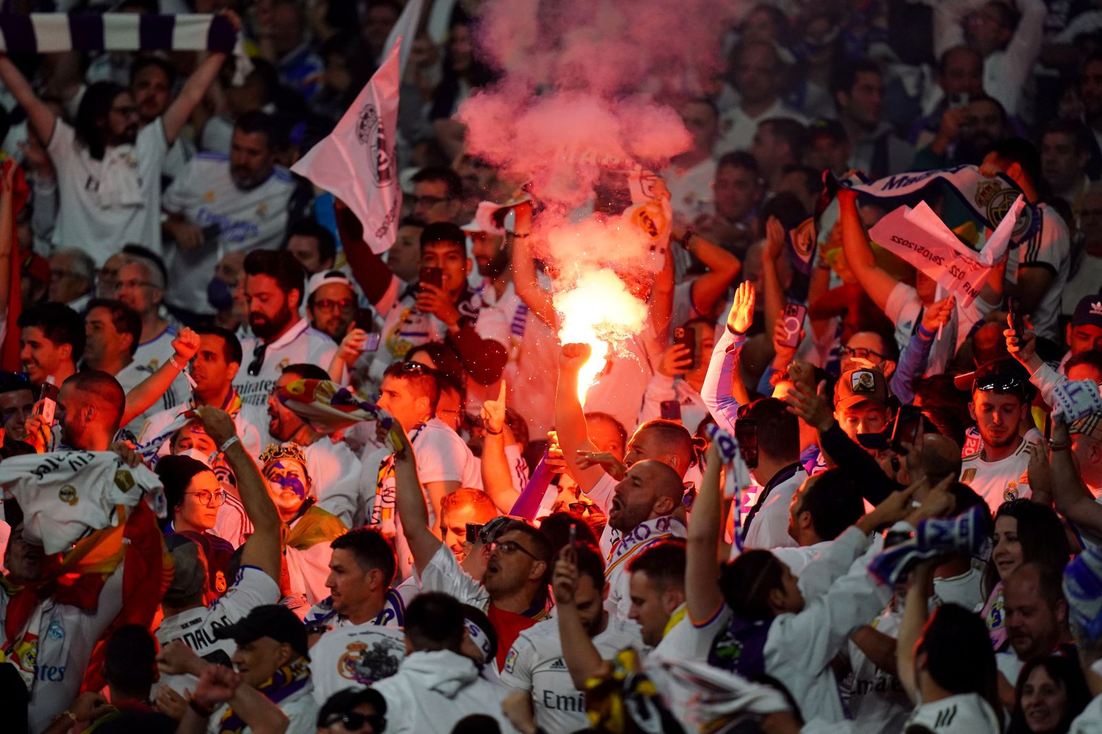 Robos, amenazas y bandas violentas: Así sufrieron los madridistas que fueron a París