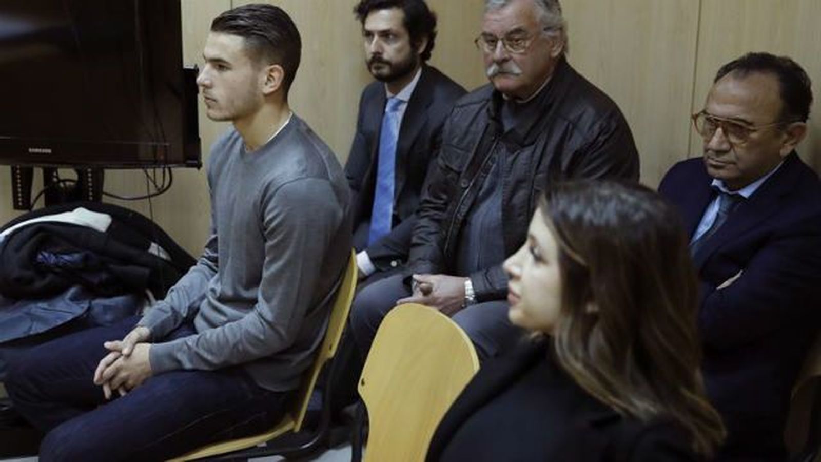 Lucas y su novia, juzgados por agresiones mutuas
