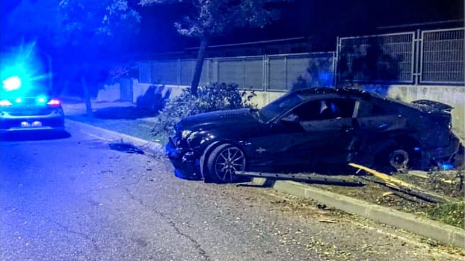Uno de los vehículos accidentados en Arroyomolinos