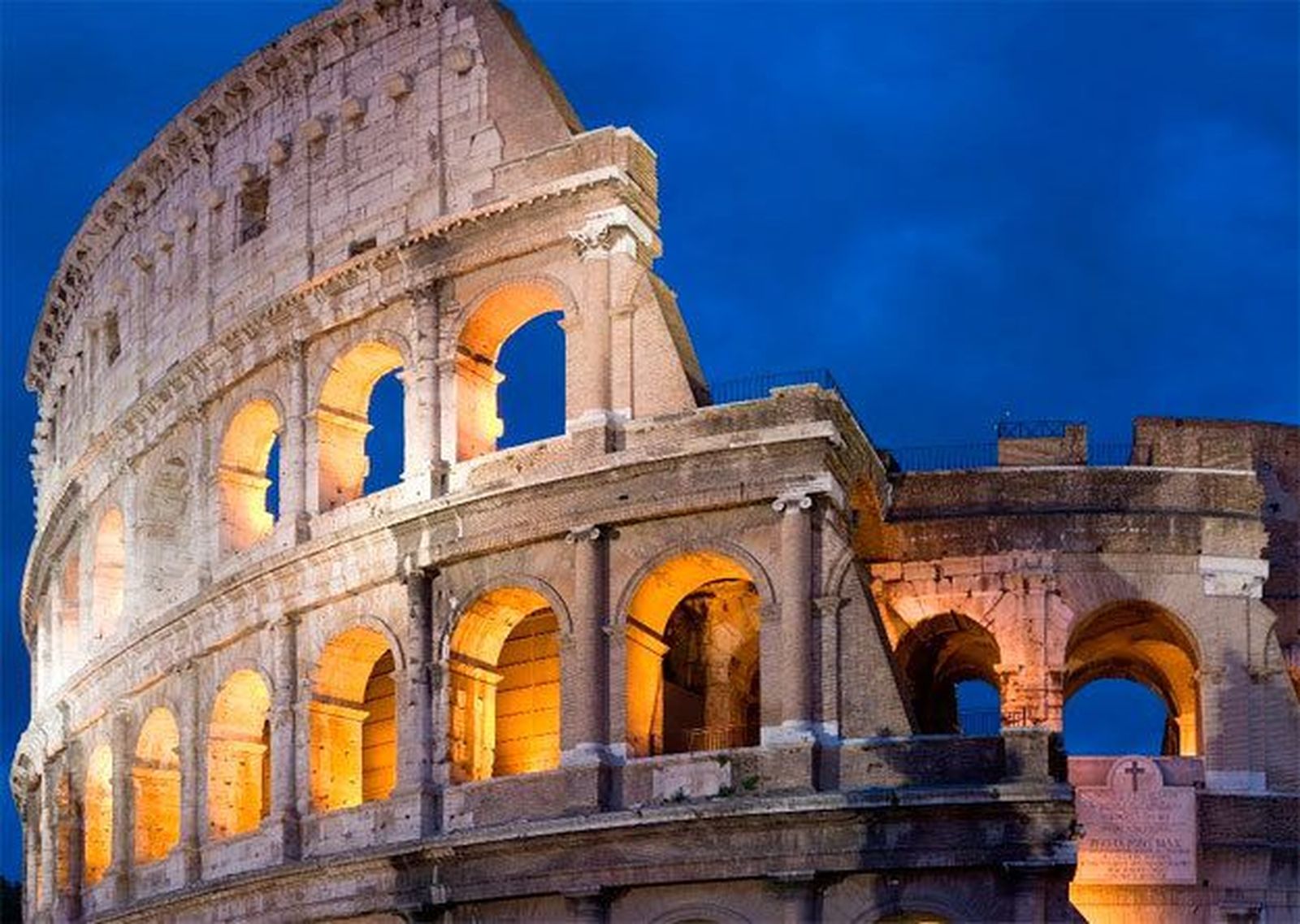 El ministro de Cultura italiano propone reconstruir la arena del Coliseo
