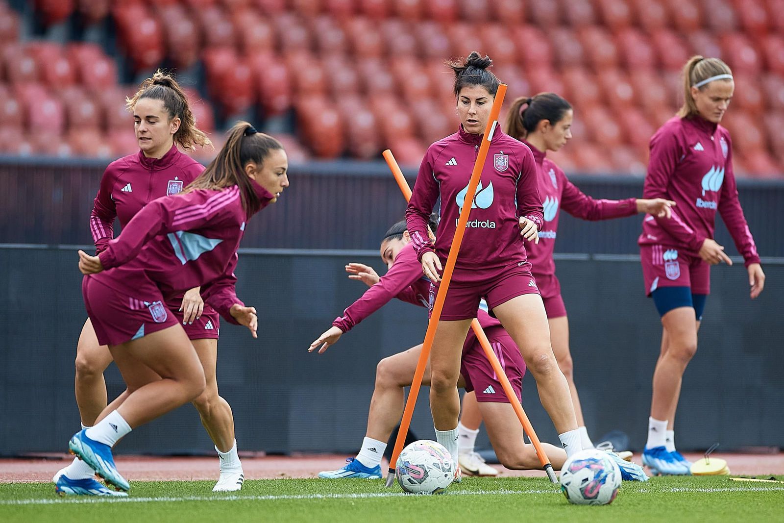 La selección calienta motores antes del duelo ante Suiza
